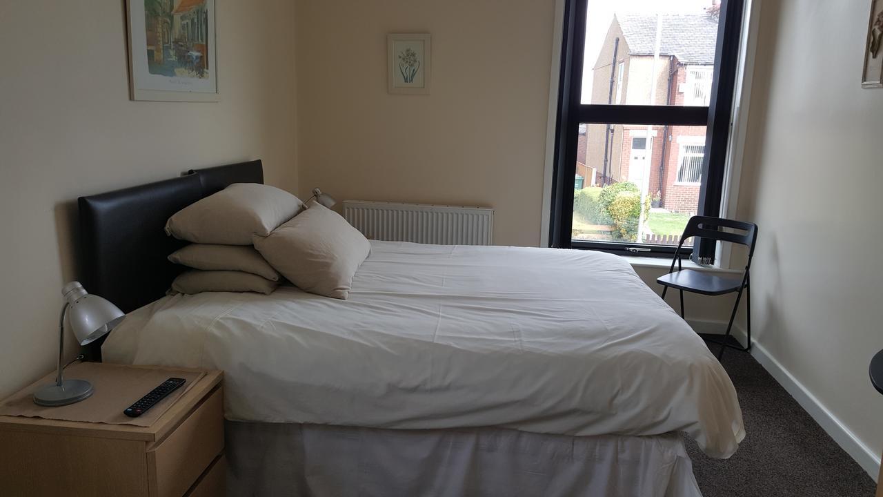 Kings Arms Hotel Farnworth Zewnętrze zdjęcie